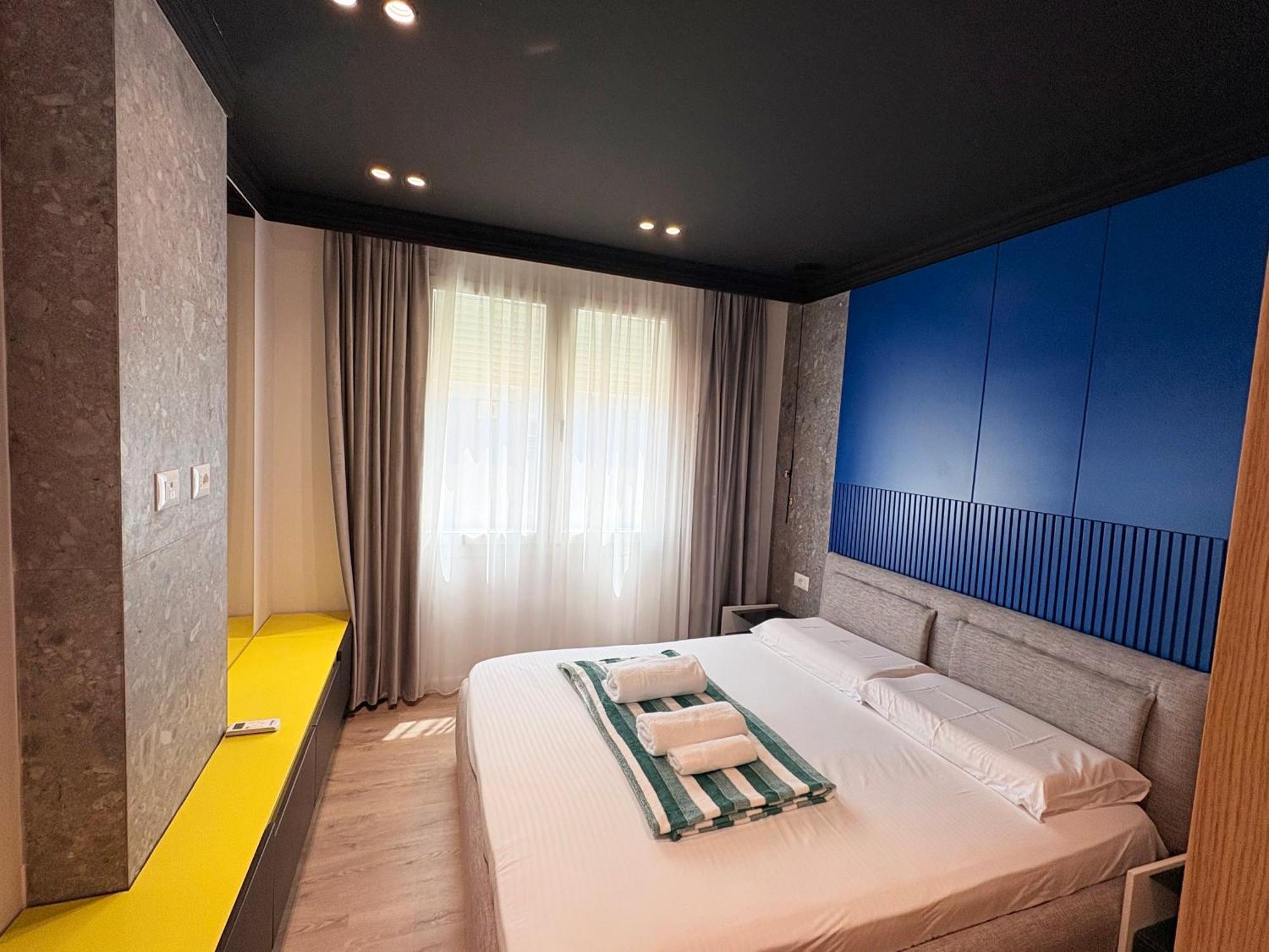 Escape Luxury 2 *